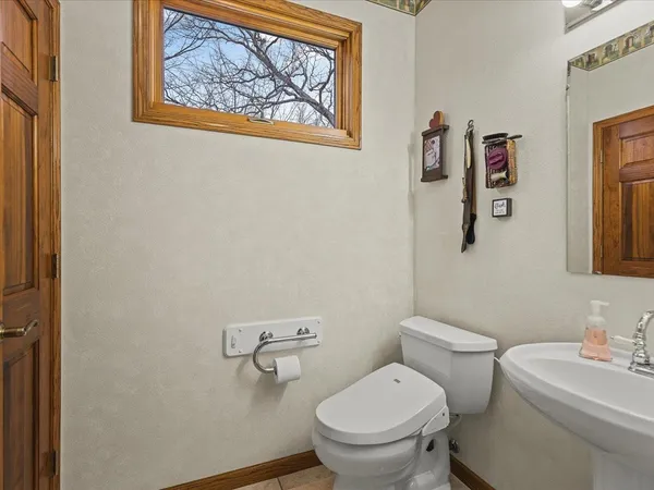 $369,900 | 625 Lake Summerset Road, Lake Summerset, IL 61019
