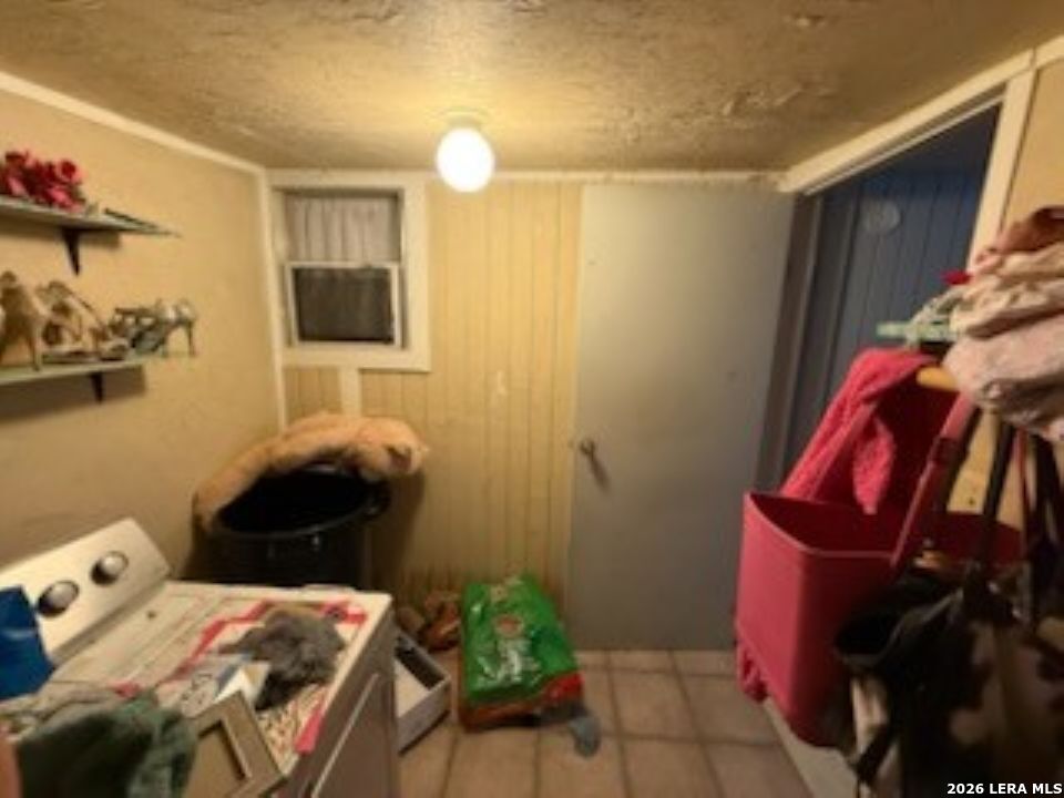 211 Clark Street Ingram, TX 78025 - Photo 7 of 8