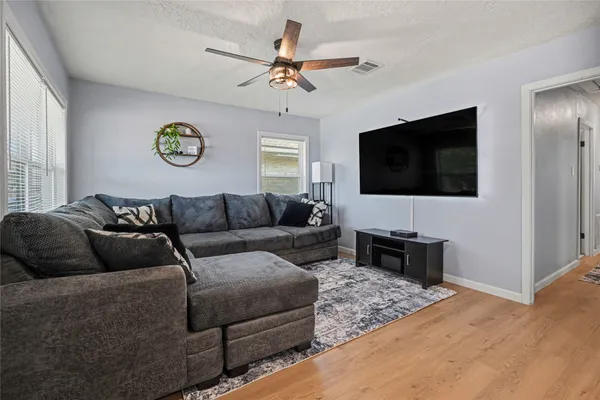 $274,950 | 1706 Jane Drive, Pasadena, TX 77502