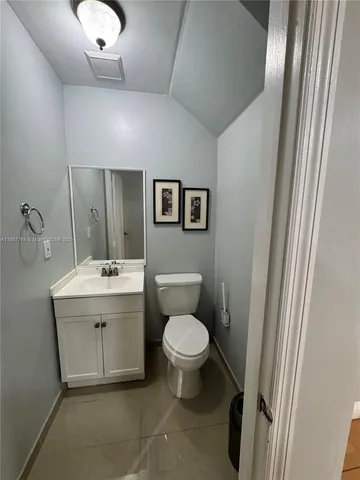 $2,495 | 7005 Northwest 173rd Drive, Unit 1702, Hialeah, FL 33015