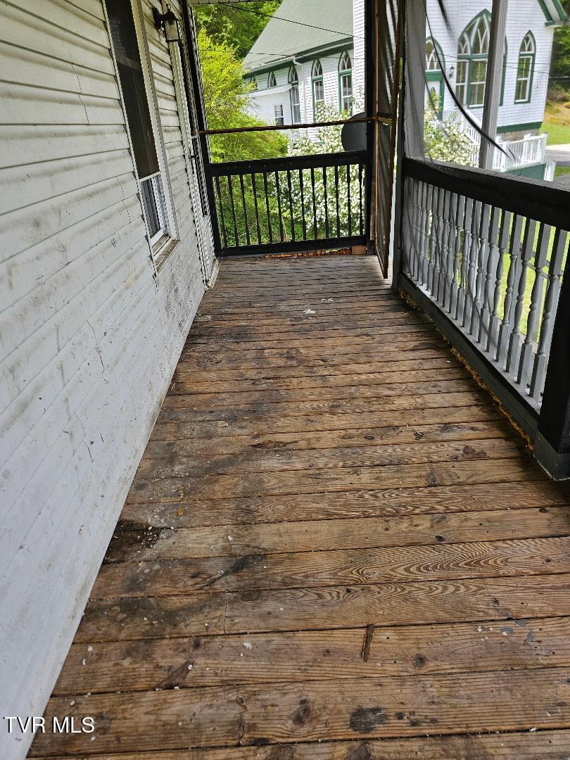 2104 Exeter Road Appalachia, VA 24216 - Photo 4 of 26 12