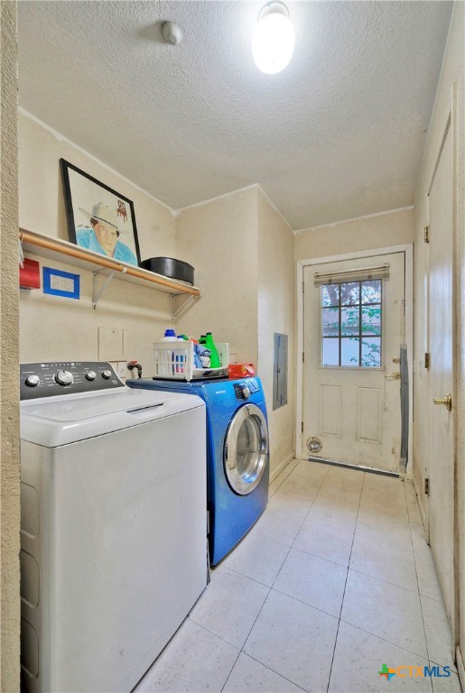 604 Vargas Road Austin, TX 78741 - Photo 25 of 25 a utility room with washer and dryer