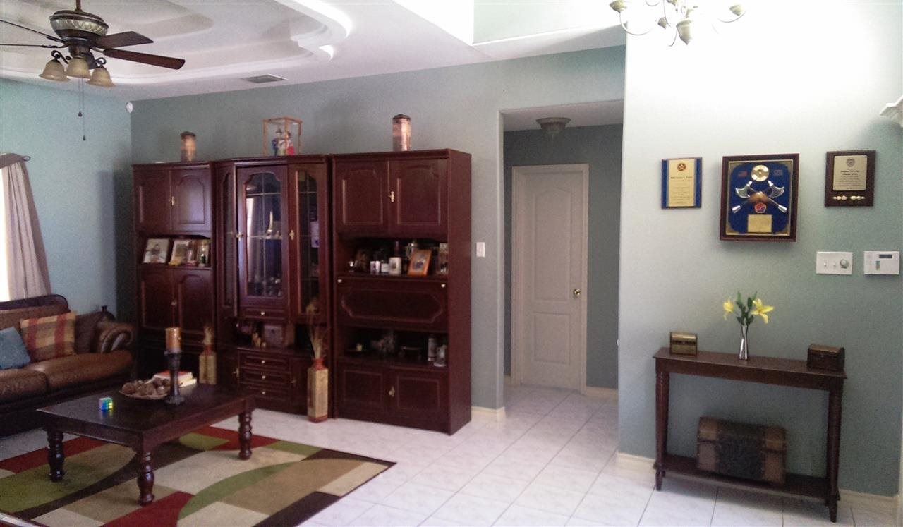 617 Forest Loop Laredo, TX 78045 - Photo 2 of 6 Gallery Image 2