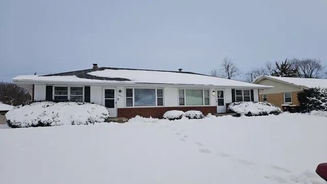 $249,900 | 5864 Dafred Drive, Rockford, IL 61107