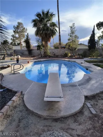 $3,250 | 5805 Paseo Montana, Las Vegas, NV 89108