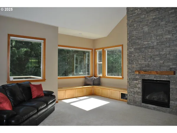 $1,199,900 | 21626 Glaze Road, Noti, OR 97461