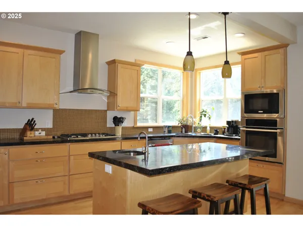 $1,199,900 | 21626 Glaze Road, Noti, OR 97461