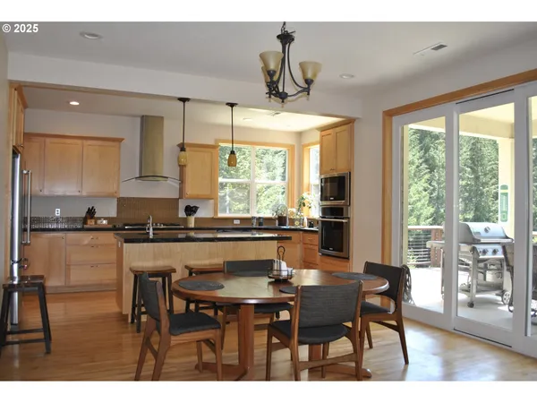 $1,199,900 | 21626 Glaze Road, Noti, OR 97461