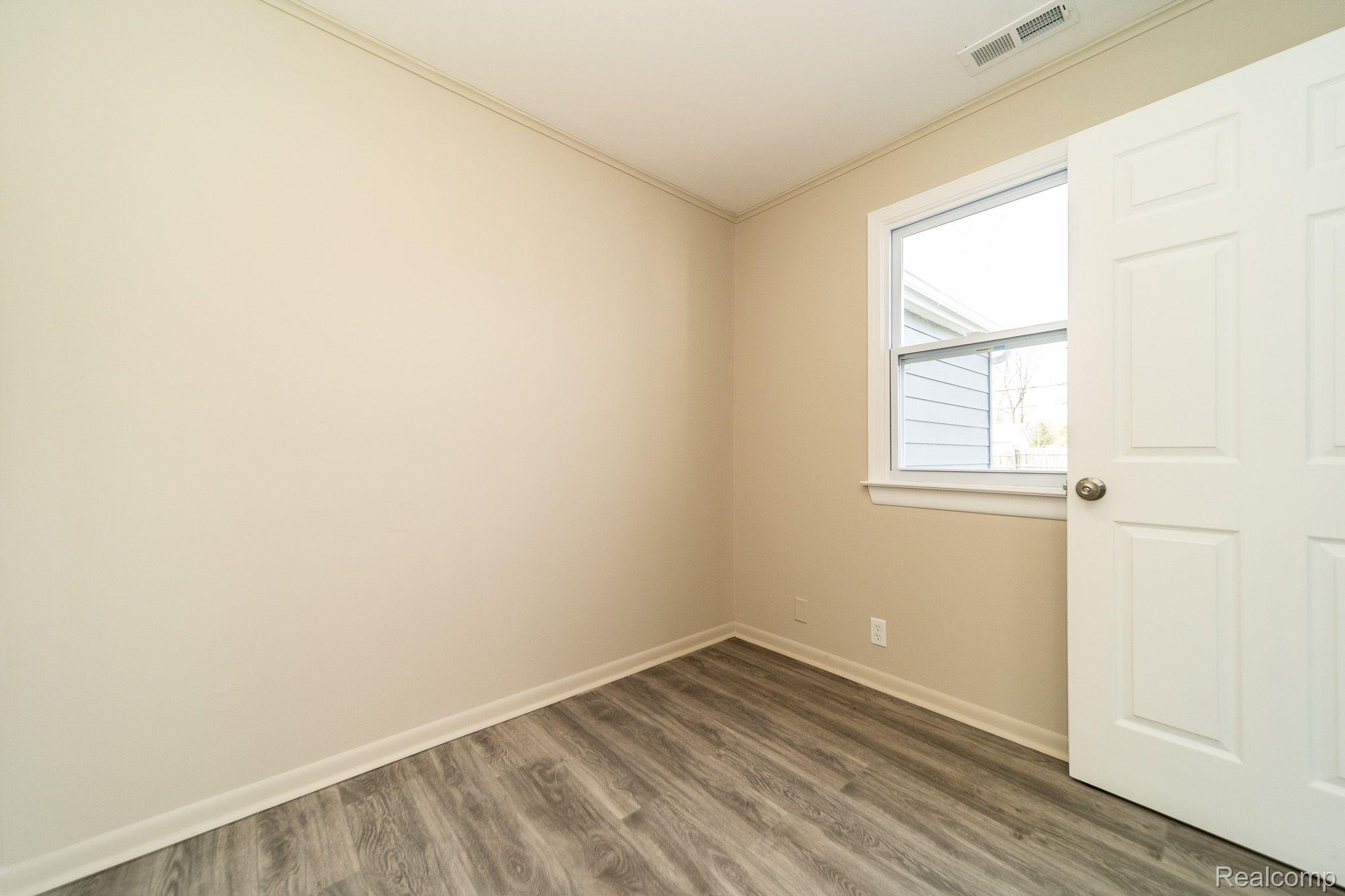 3854 Samuel Avenue Rochester, MI 48309 - Photo 24 of 54 Gallery Image 24