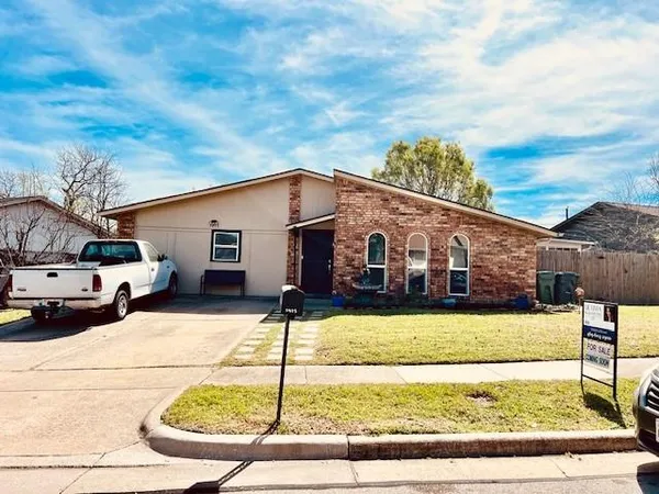 $290,000 | 3415 Killala Court, Arlington, TX 76014