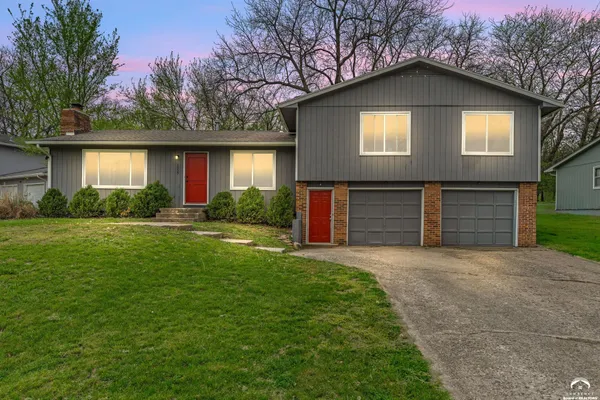 $325,000 | 1027 Jana Drive, Lawrence, KS 66049