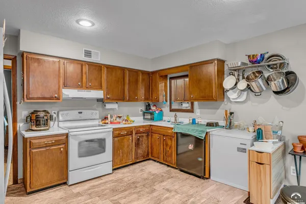 $325,000 | 1027 Jana Drive, Lawrence, KS 66049