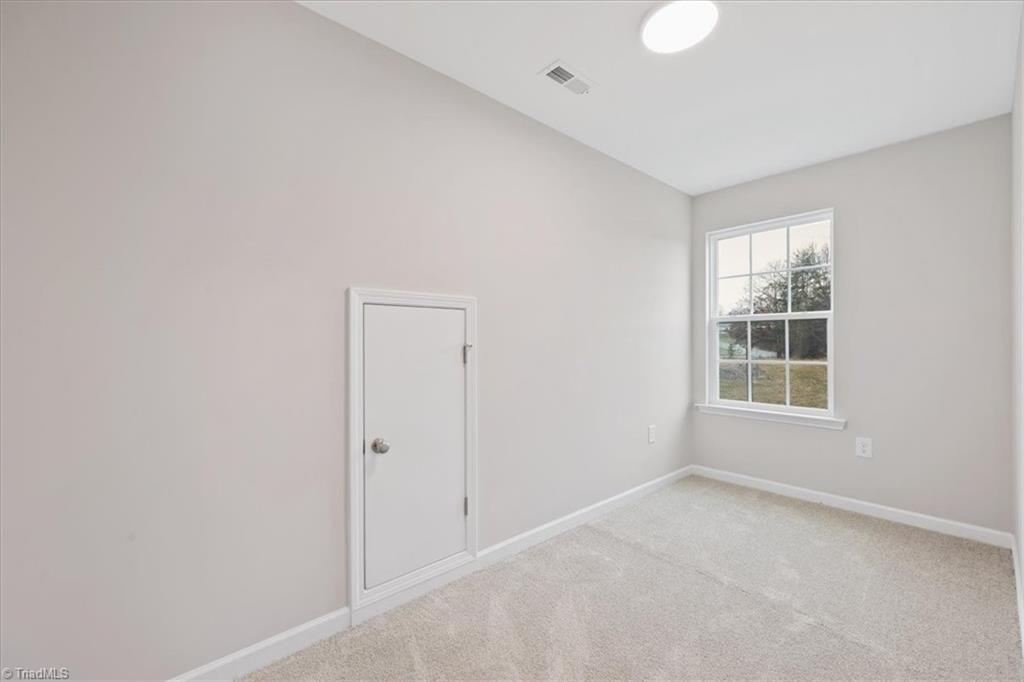 121 Pk Rdg Drive Elkin, NC 28621 - Photo 19 of 33