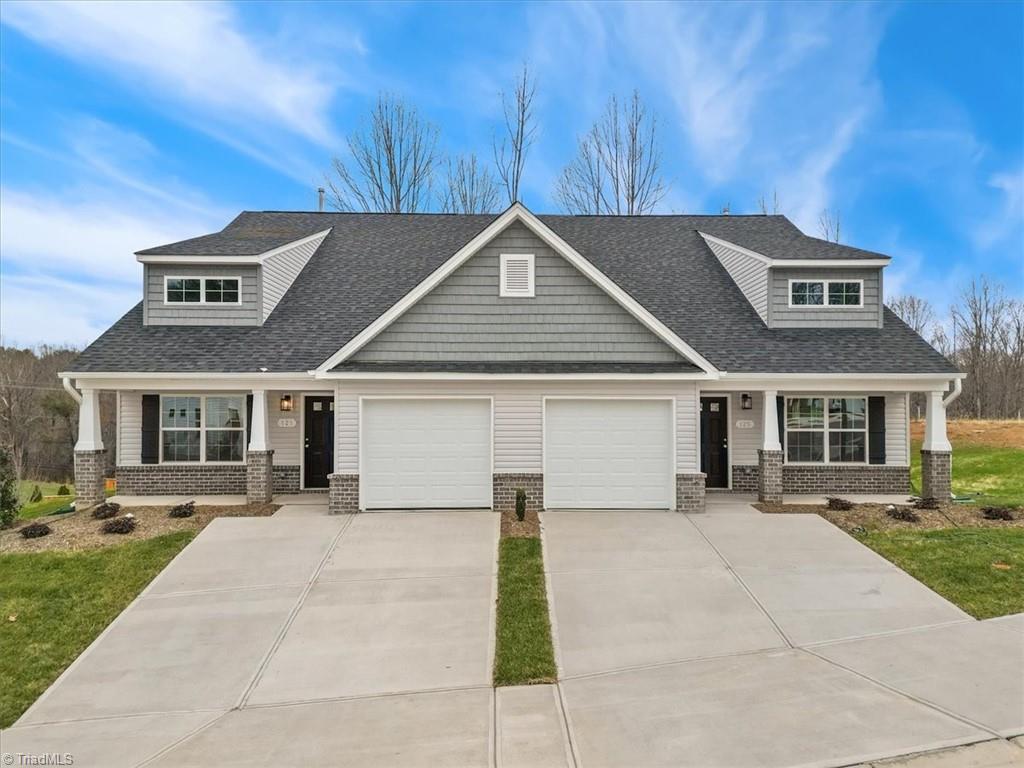 121 Pk Rdg Drive Elkin, NC 28621 - Photo 3 of 33