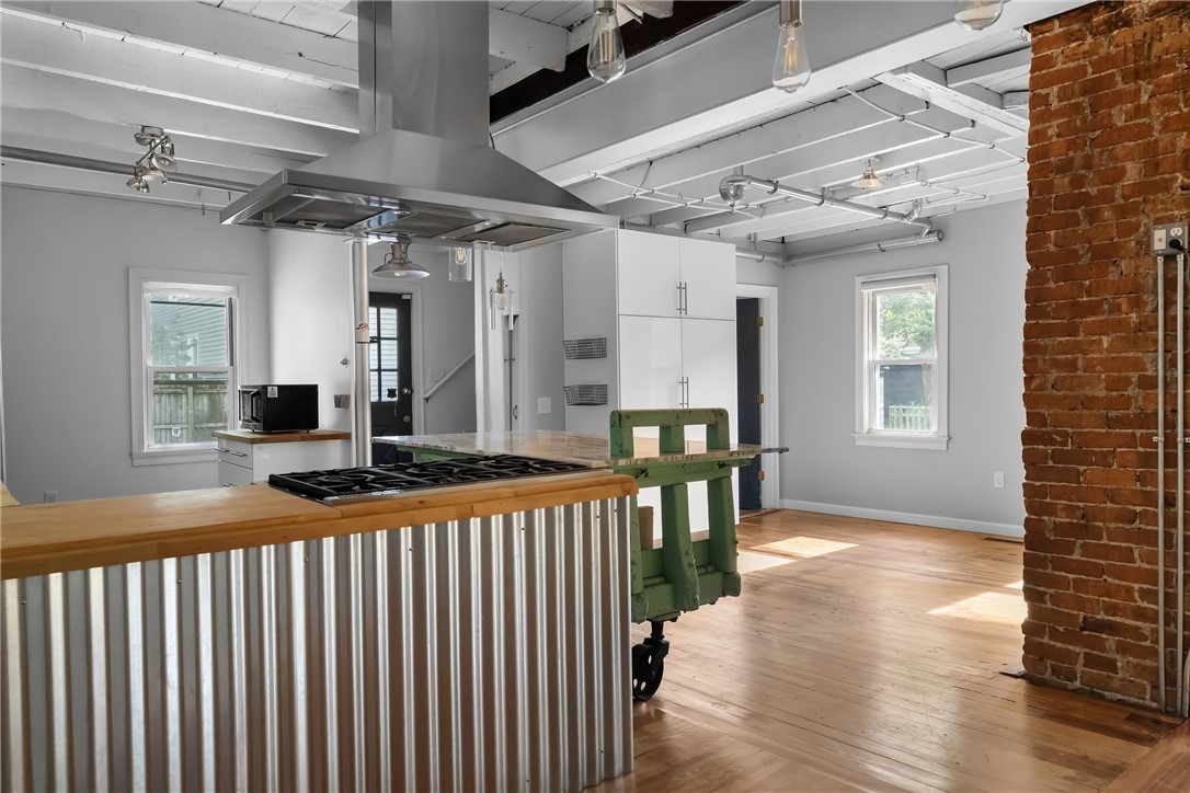 82 Willow Street Providence, RI 02909 - Photo 18 of 40