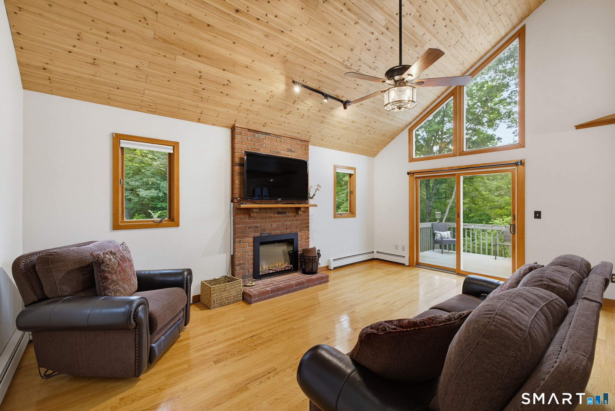 670 Quarry Road Suffield, CT 06093 - Photo 12 of 40