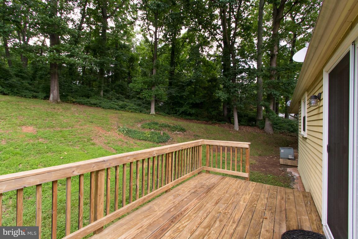 6608 Kelly Road Warrenton, VA 20187 - Photo 3 of 28 Exterior (Rear)