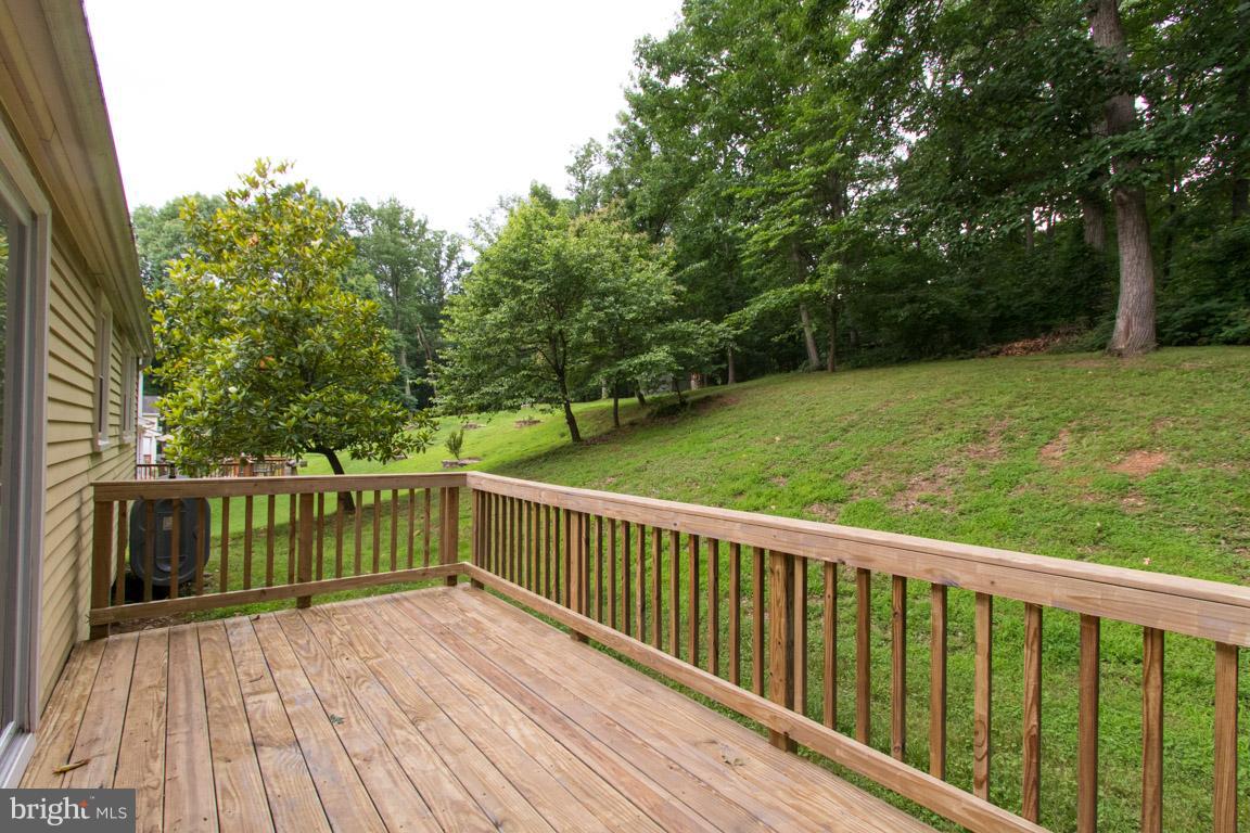 6608 Kelly Road Warrenton, VA 20187 - Photo 4 of 28 Exterior (Rear)