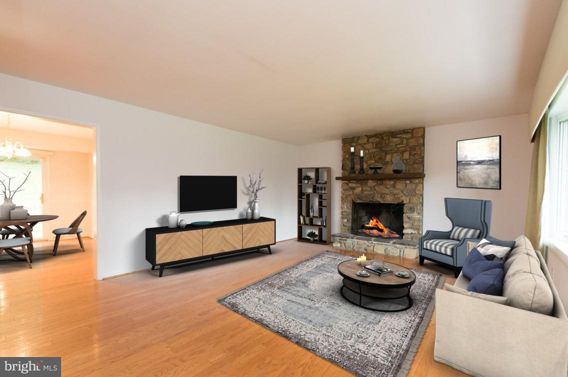 6608 Kelly Road Warrenton, VA 20187 - Photo 6 of 28 Virtually staged living room