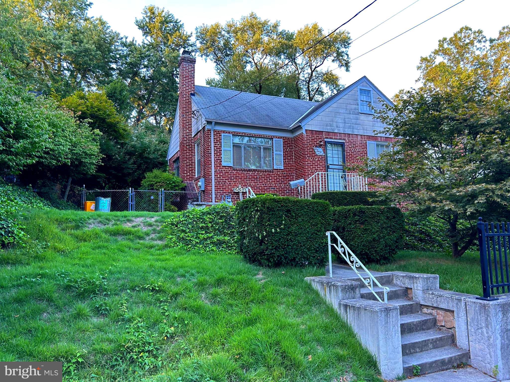 237 Dale Drive Silver Spring, MD 20910 - Photo 1 of 28 Gallery Image 1