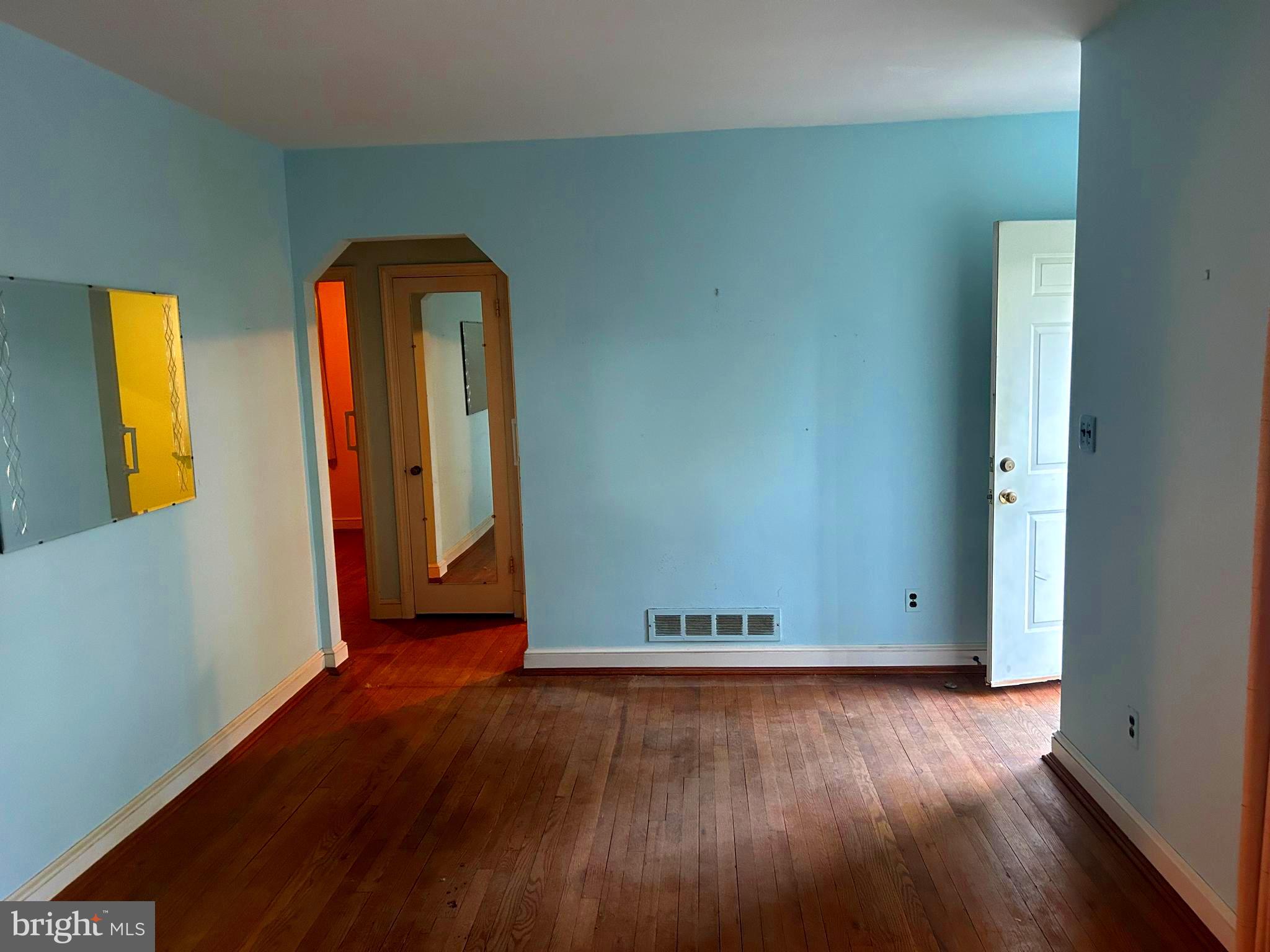 237 Dale Drive Silver Spring, MD 20910 - Photo 10 of 28 Gallery Image 10