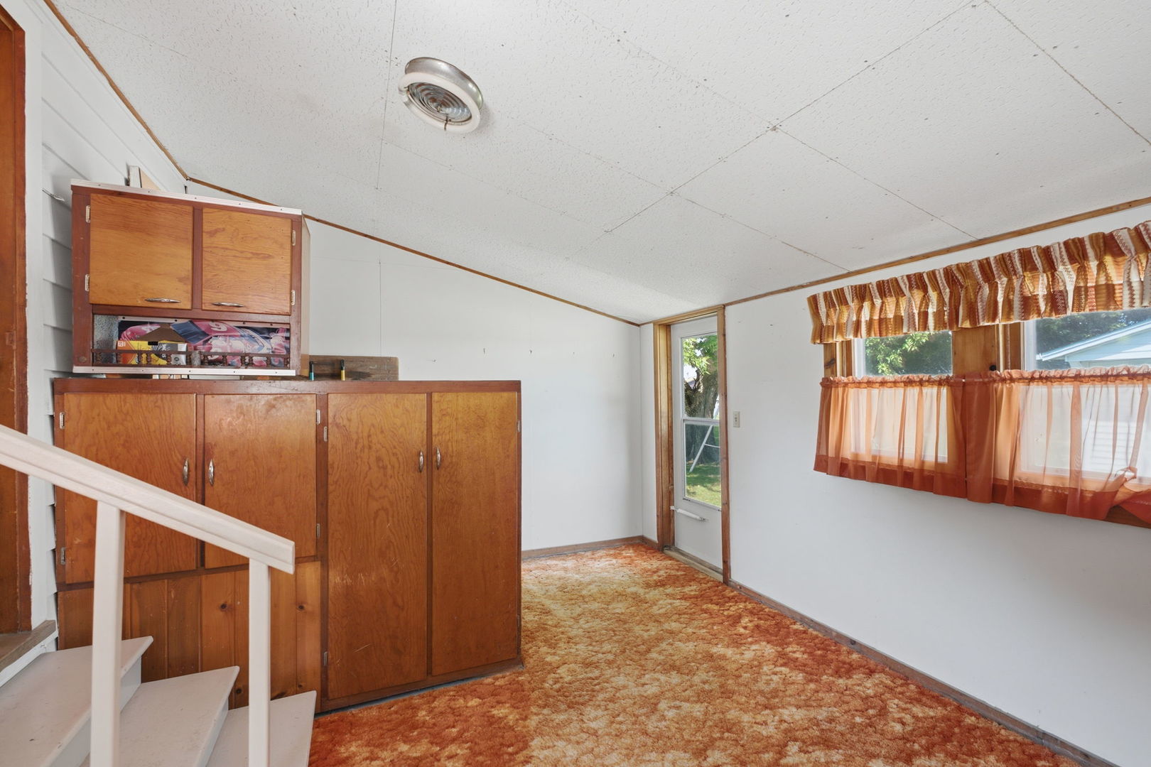 705 Southwest 4th Street Aledo, IL 61231 - Photo 4 of 22 Gallery Image 4
