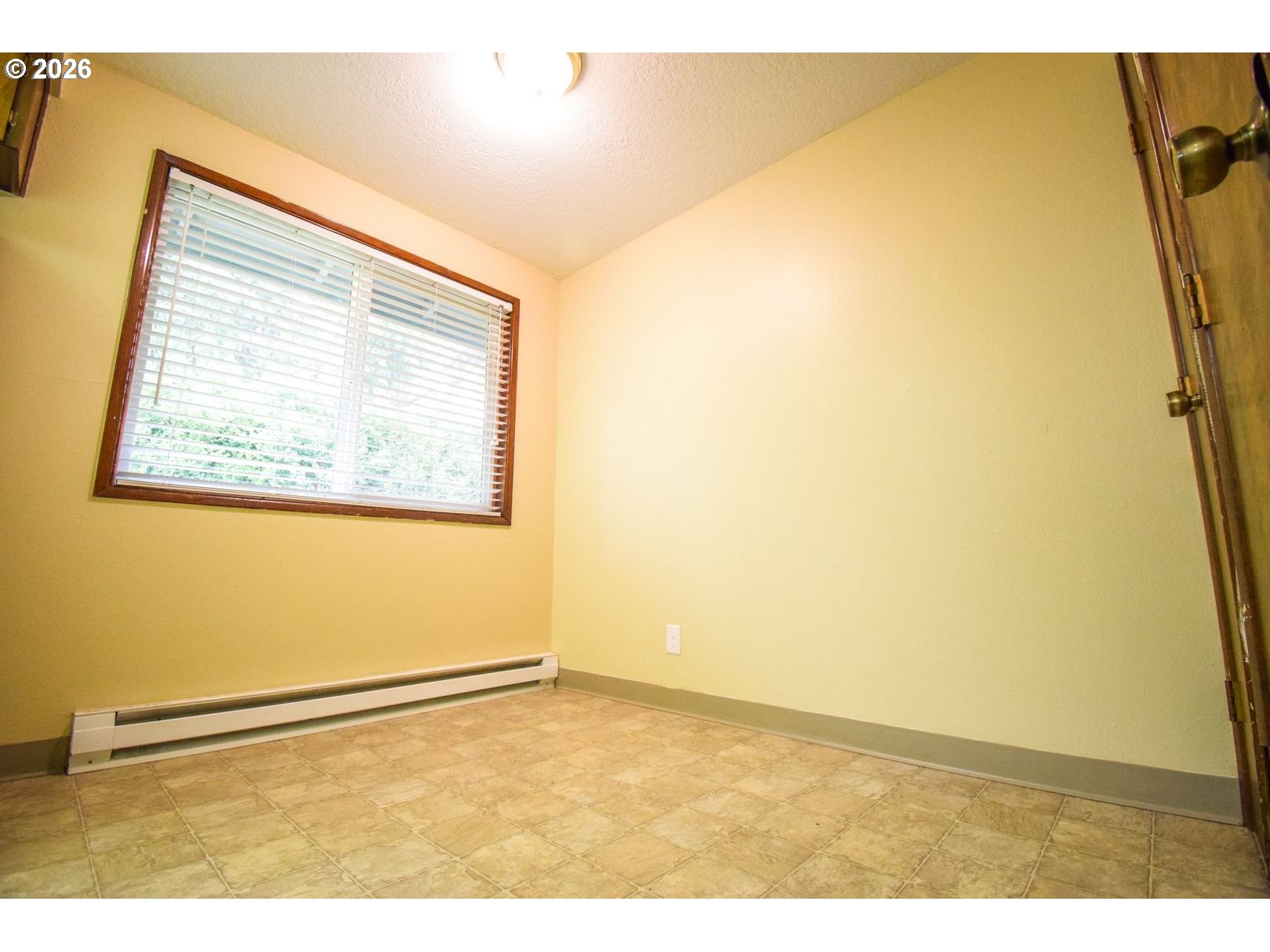 3124 19th Place Forest Grove, OR 97116 - Photo 13 of 31 a view of an empty room and window