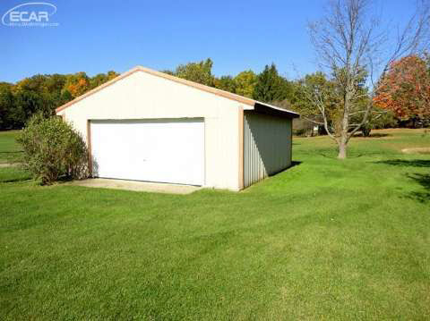 10507 Hill Road Goodrich, MI 48438 - Photo 31 of 34 20450951-30.JPG