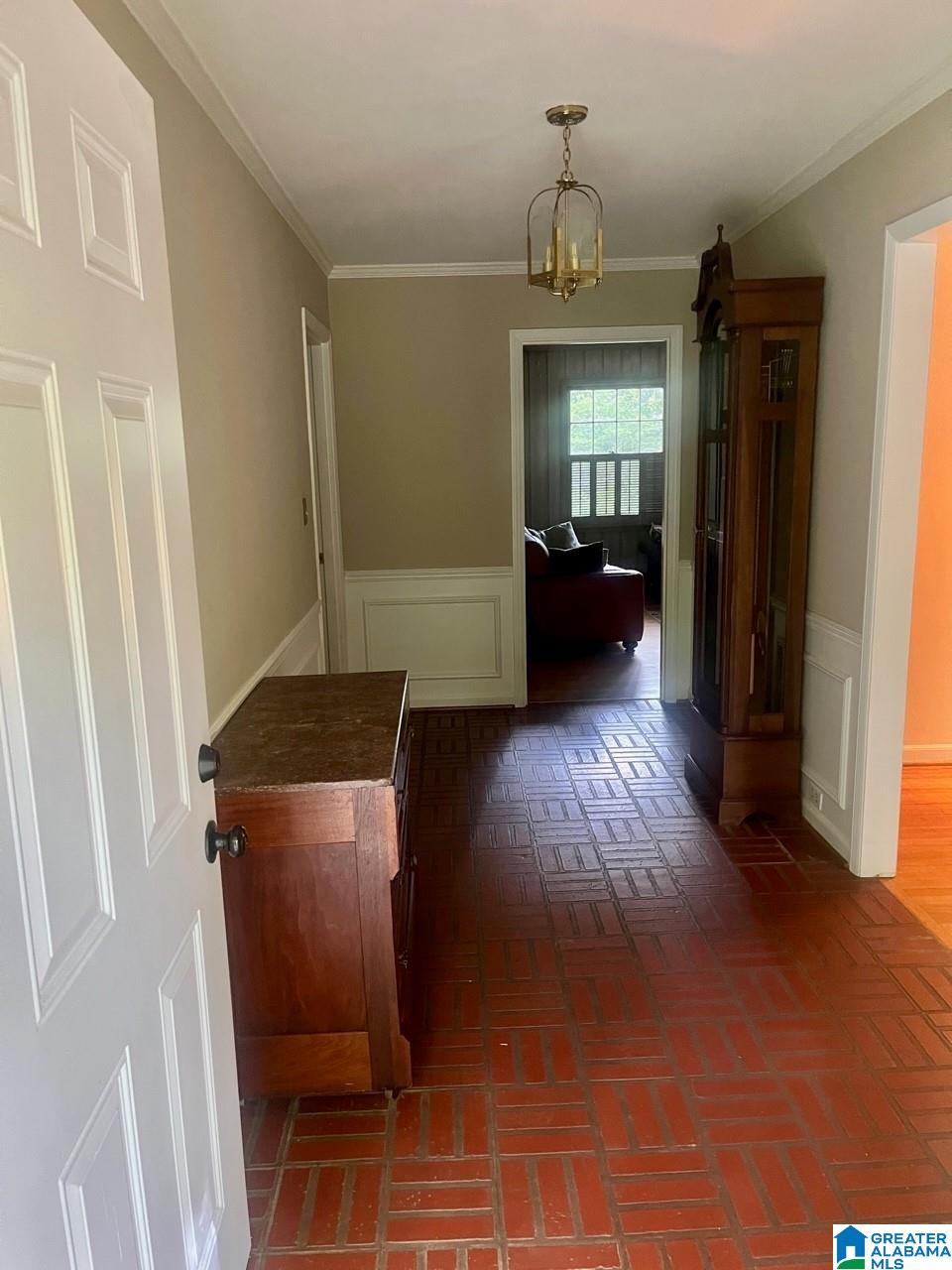 3431 East Briarcliff Road Birmingham, AL 35223 - Photo 2 of 37