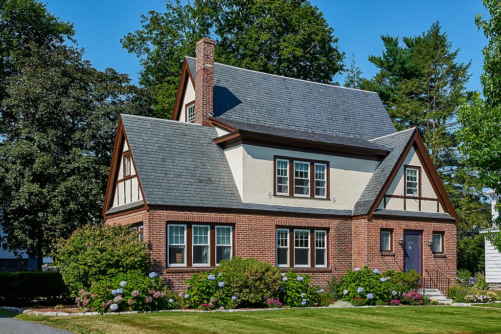 125 Coolidge Road Worcester, MA 01602 - Photo 1 of 30 Gallery Image 1