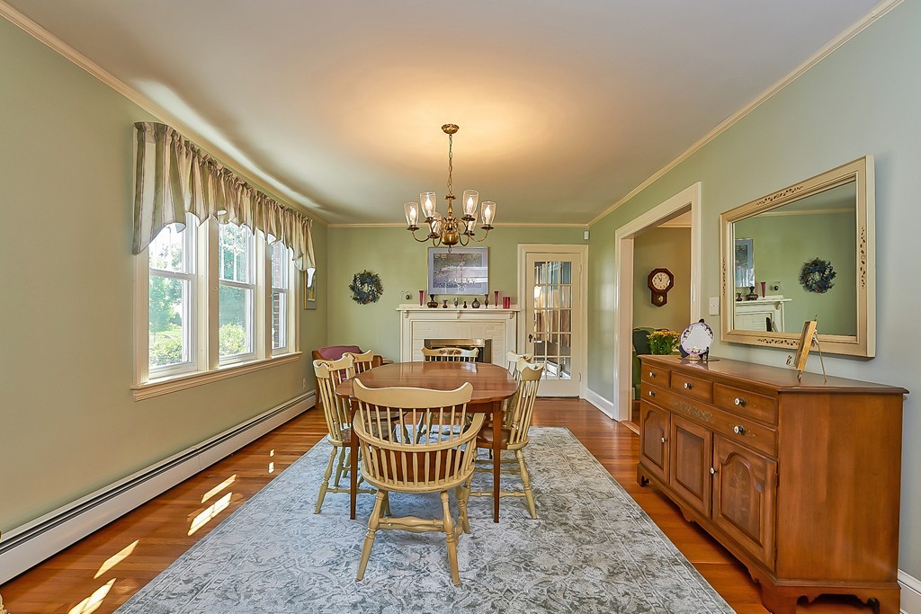 125 Coolidge Road Worcester, MA 01602 - Photo 3 of 30 Gallery Image 3