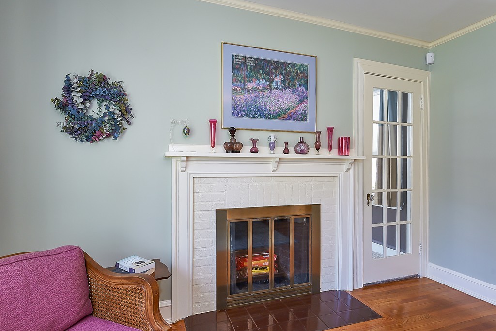 125 Coolidge Road Worcester, MA 01602 - Photo 4 of 30 Gallery Image 4