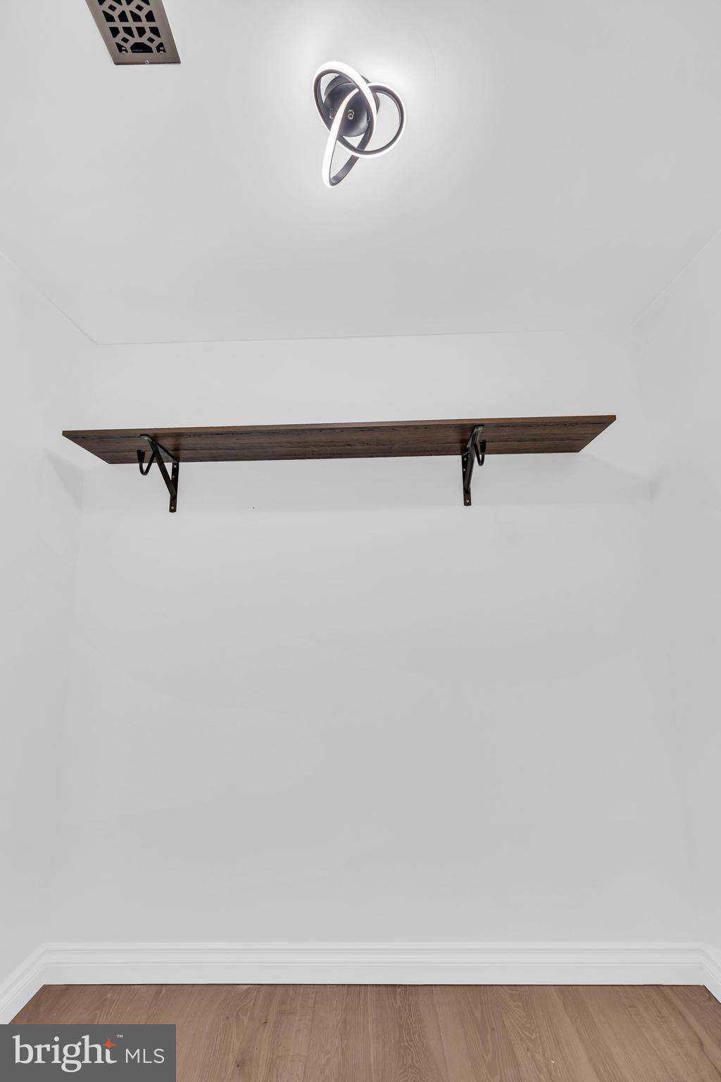 2296 Archdale Road Reston, VA 20191 - Photo 37 of 55