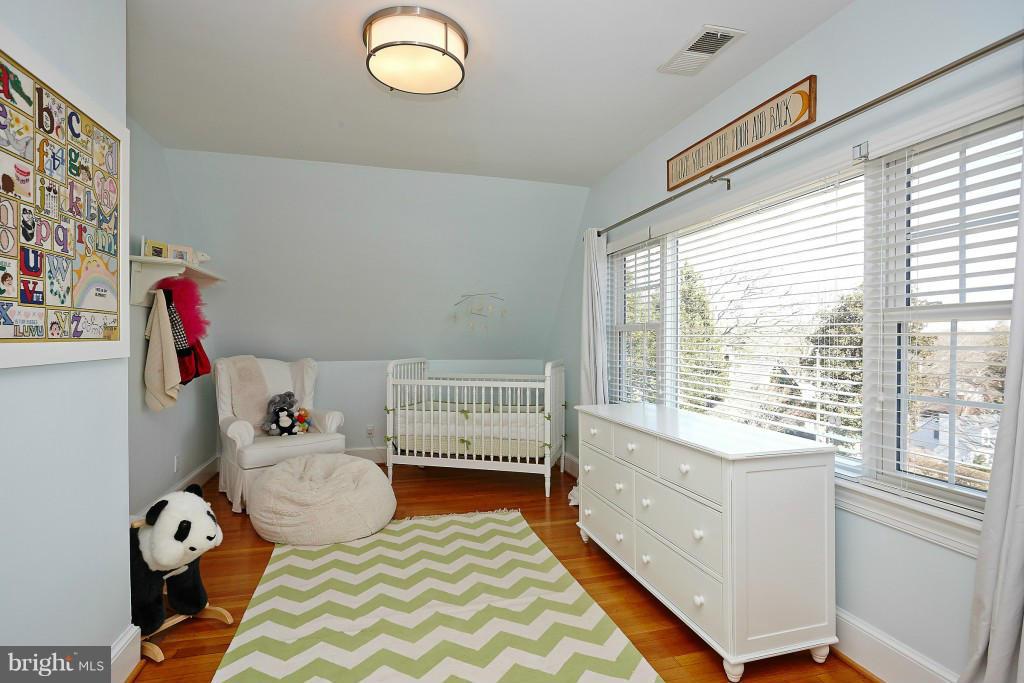 3830 Chesterbrook Road Arlington, VA 22207 - Photo 14 of 23 Bedroom
