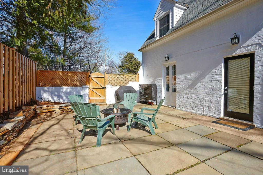 3830 Chesterbrook Road Arlington, VA 22207 - Photo 21 of 23 Exterior (General)