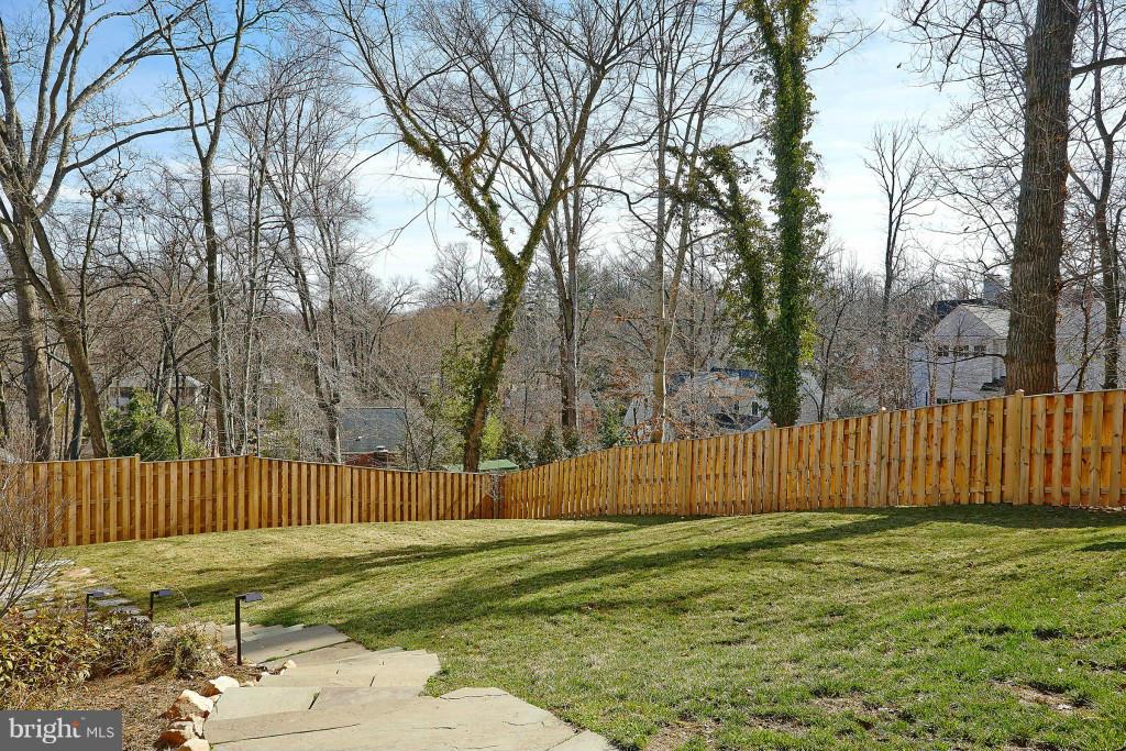 3830 Chesterbrook Road Arlington, VA 22207 - Photo 23 of 23 Exterior (Rear)