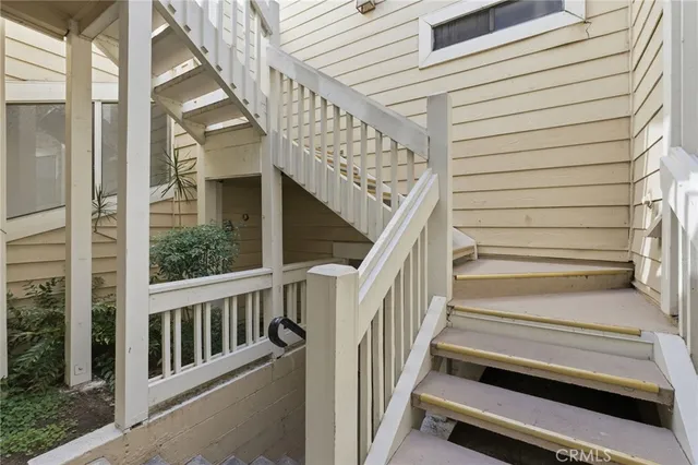 a view of entryway with a front door