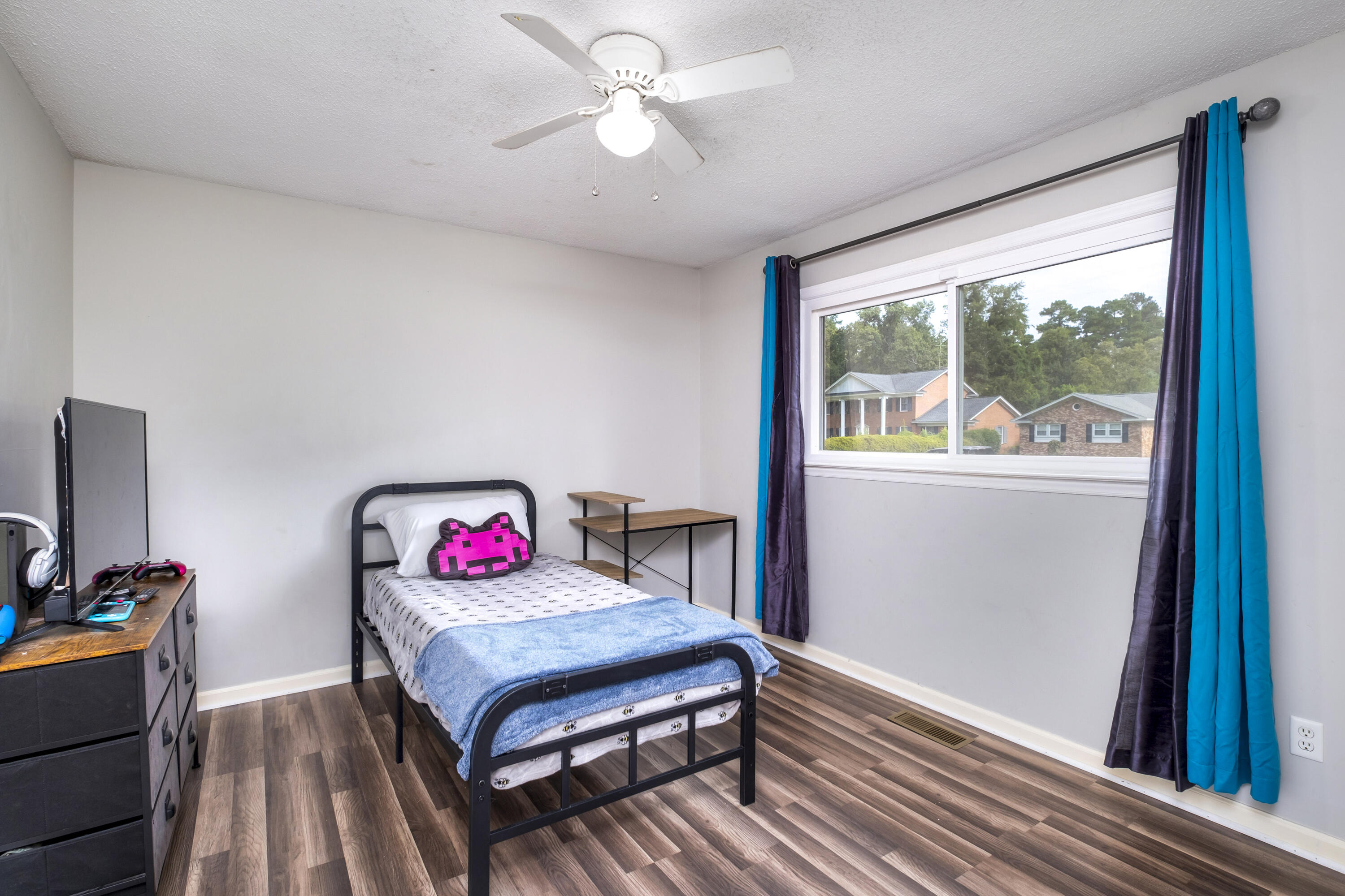 618 Periwinkle Court Sumter, SC 29150 - Photo 23 of 40 #3 BEDROOM