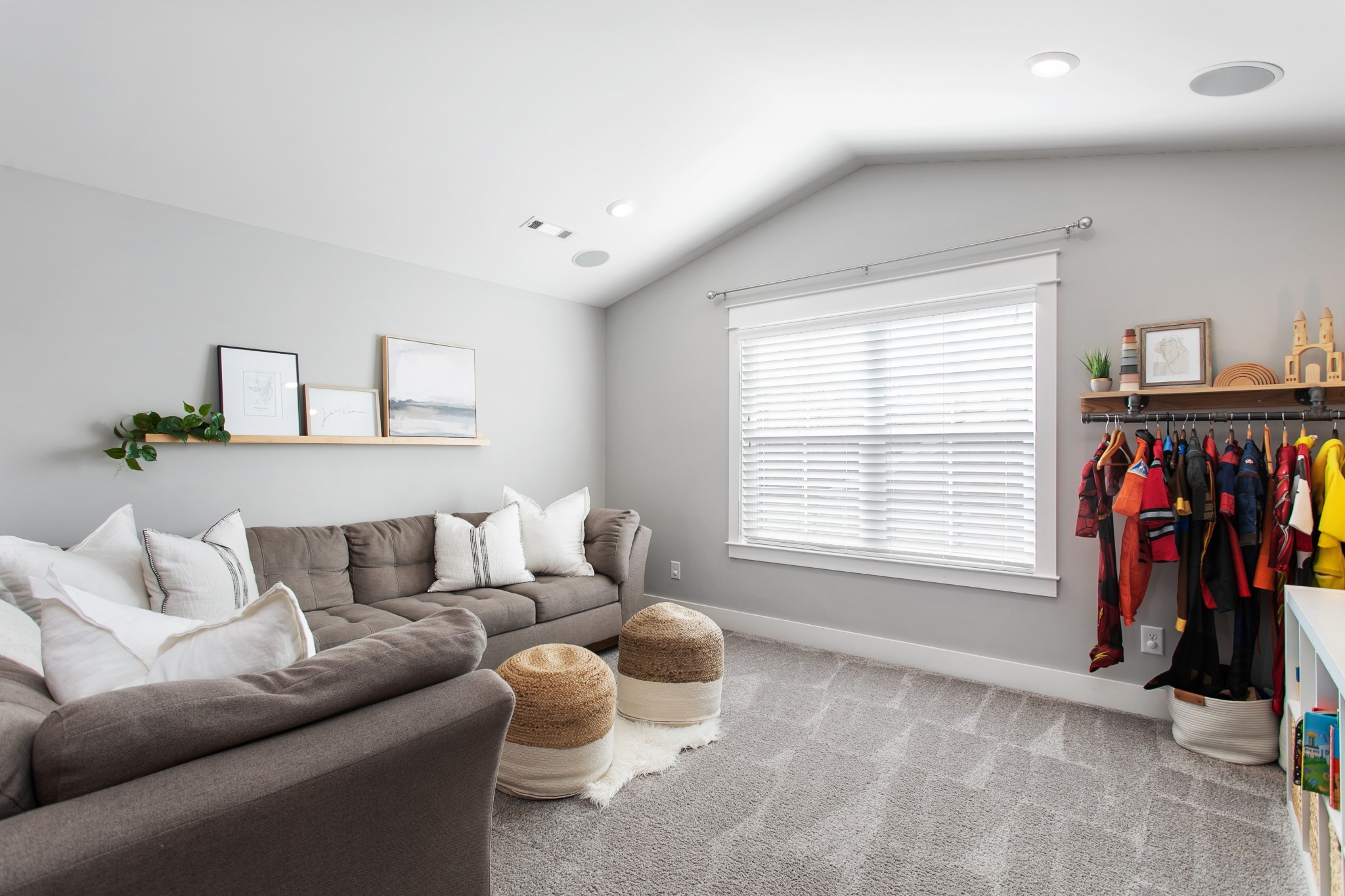 700 Beamon Drive Franklin, TN 37064 - Photo 34 of 47 a living room with furniture and a window