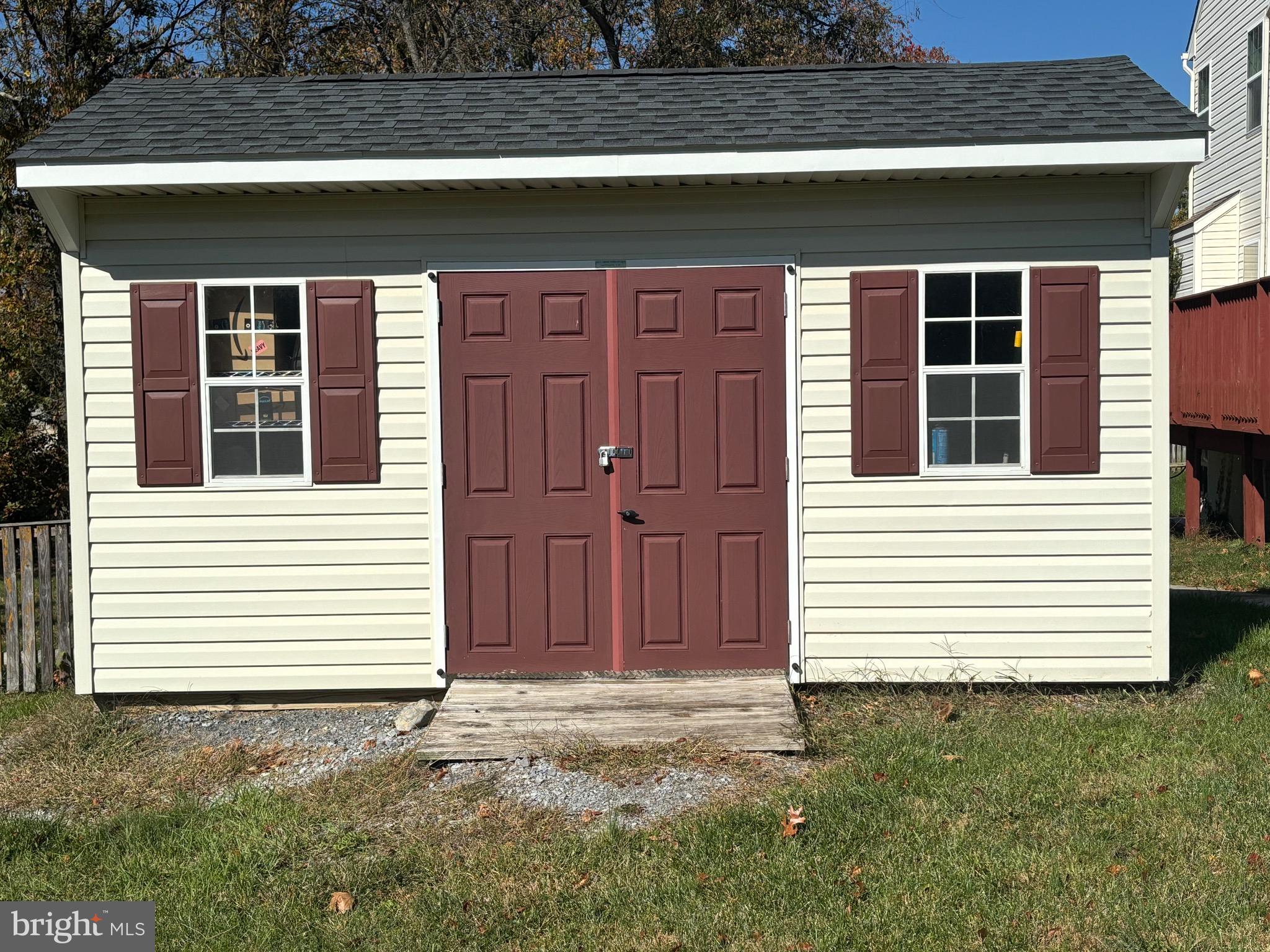 118 Rippling Waters Way Falling Waters, WV 25419 - Photo 10 of 117 Gallery Image 10
