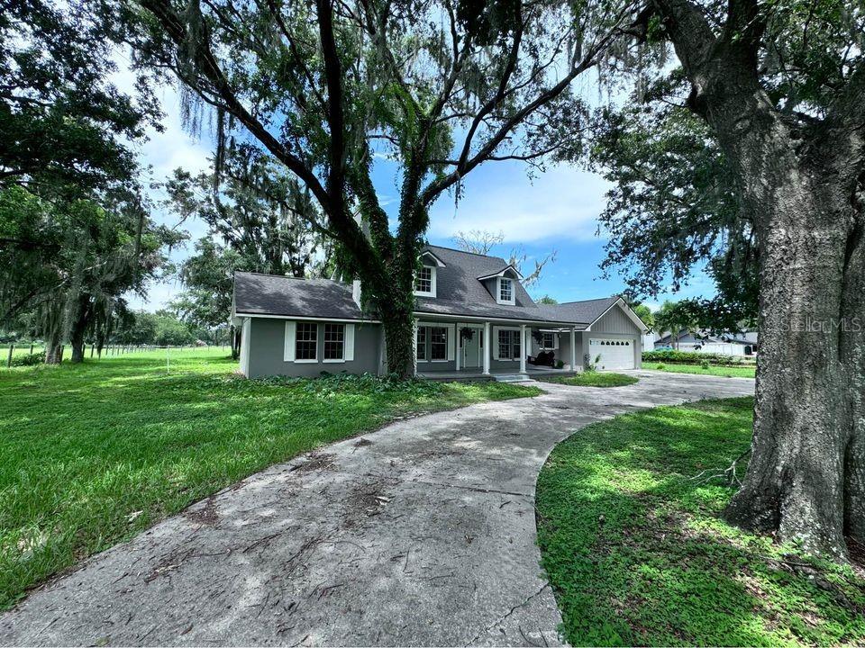 1802 Williams Road Plant City, FL 33565 - Photo 2 of 24 Gallery Image 2