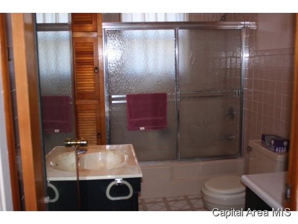 1105 North 12th Street Springfield, IL 62702 - Photo 9 of 13
