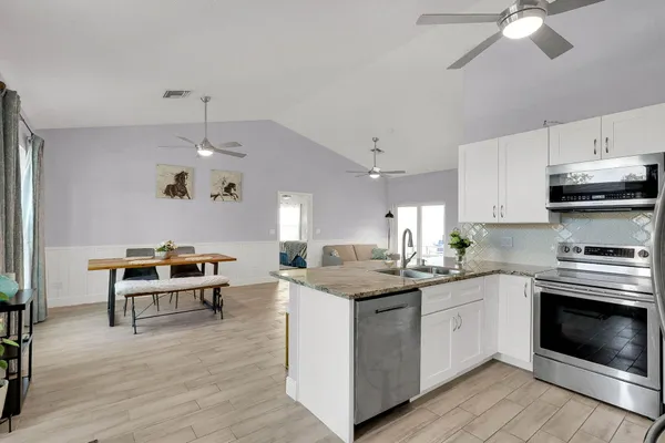 $2,500 | 1176 Staghorn Street, Wellington, FL 33414