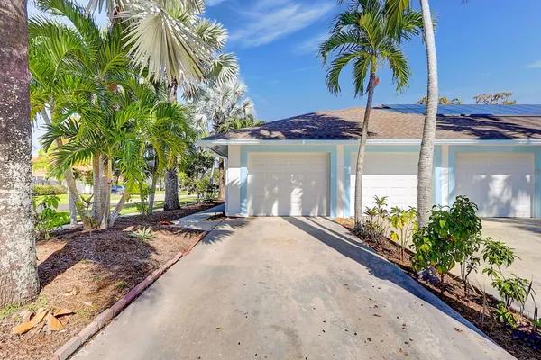 $2,500 | 1176 Staghorn Street, Wellington, FL 33414