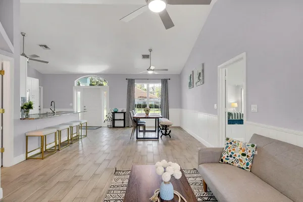 $2,500 | 1176 Staghorn Street, Wellington, FL 33414