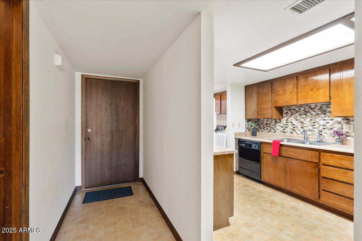 130 Castle Rock Road, Unit 83 Sedona, AZ 86351 - Photo 10 of 32 a view of kitchen with wooden floor