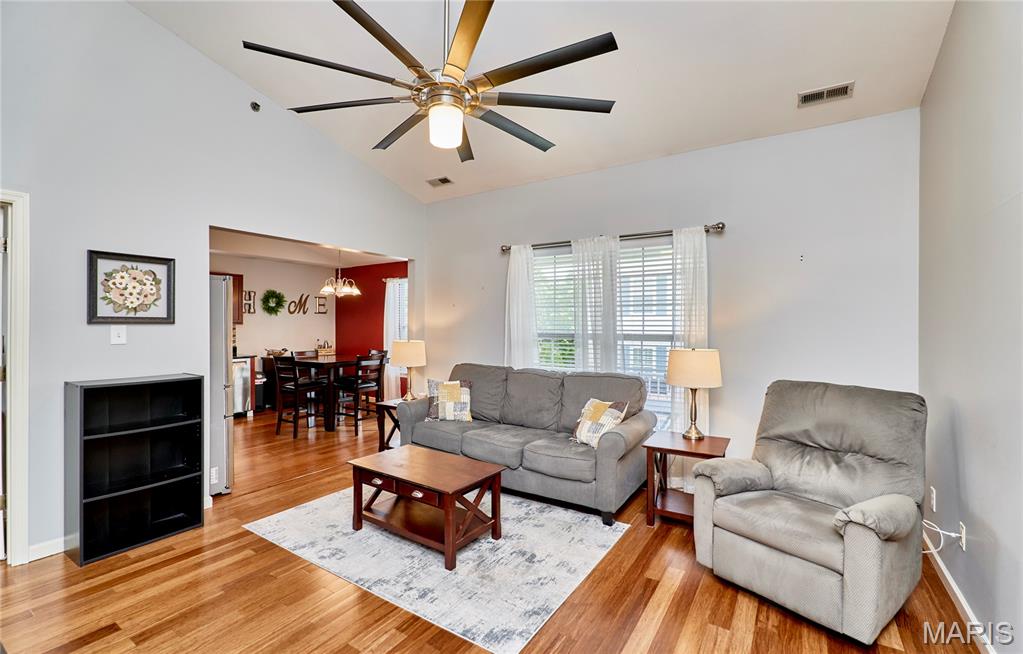 11087 Gravois Road, Unit 302 St. Louis, MO 63126 - Photo 5 of 31