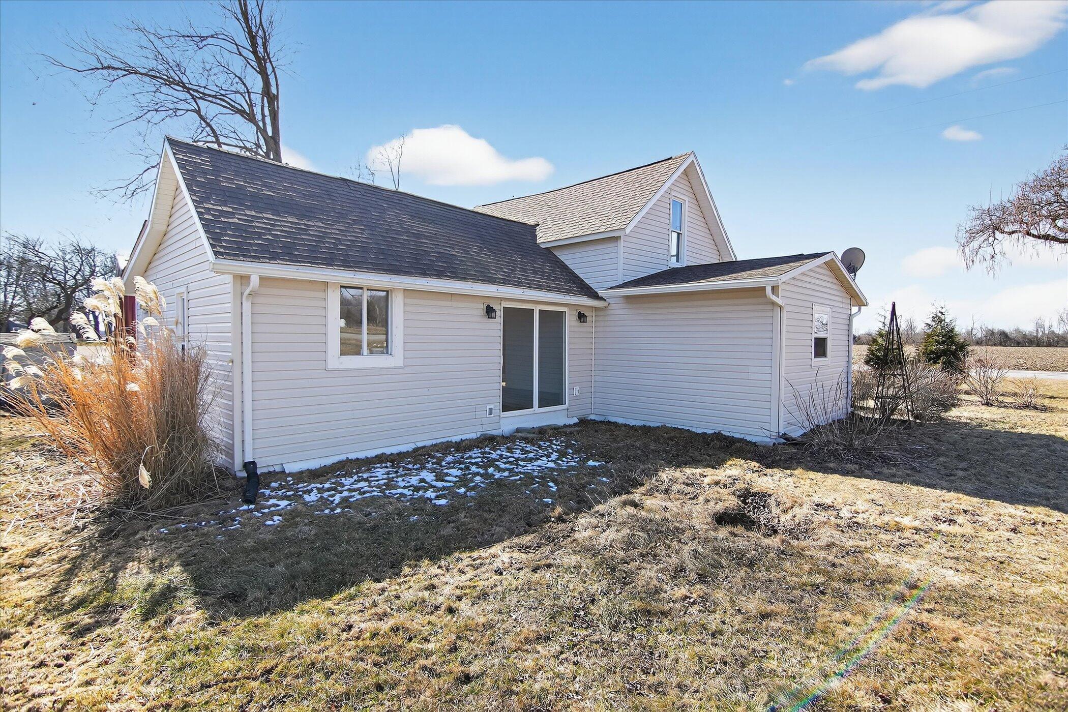 12250 Wabash Road Milan, MI 48160 - Photo 42 of 49 42-12250-Wabash-Rd-Milan-MI-48160-Window