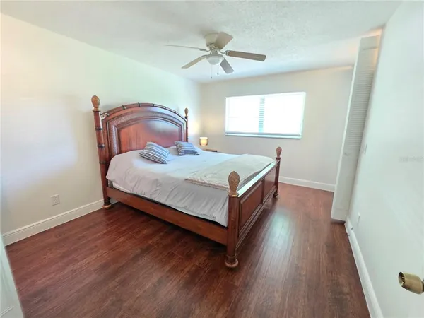 $125,900 | 2750 East Bay Drive, Unit 10E, Largo, FL 33771
