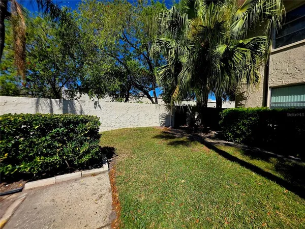 $125,900 | 2750 East Bay Drive, Unit 10E, Largo, FL 33771